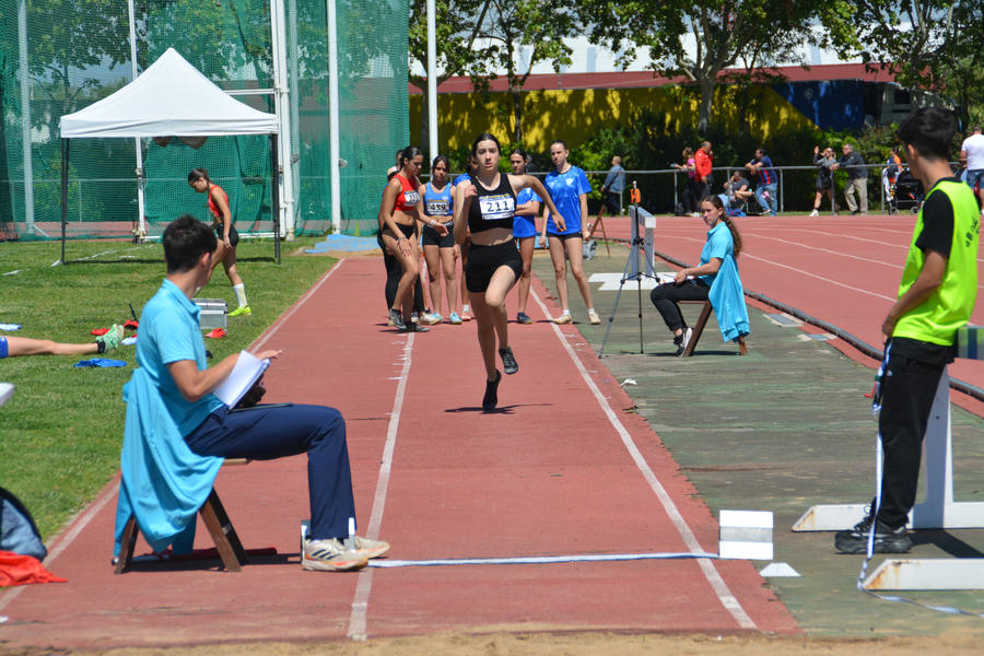 Club Atletisme Badalona - Escola